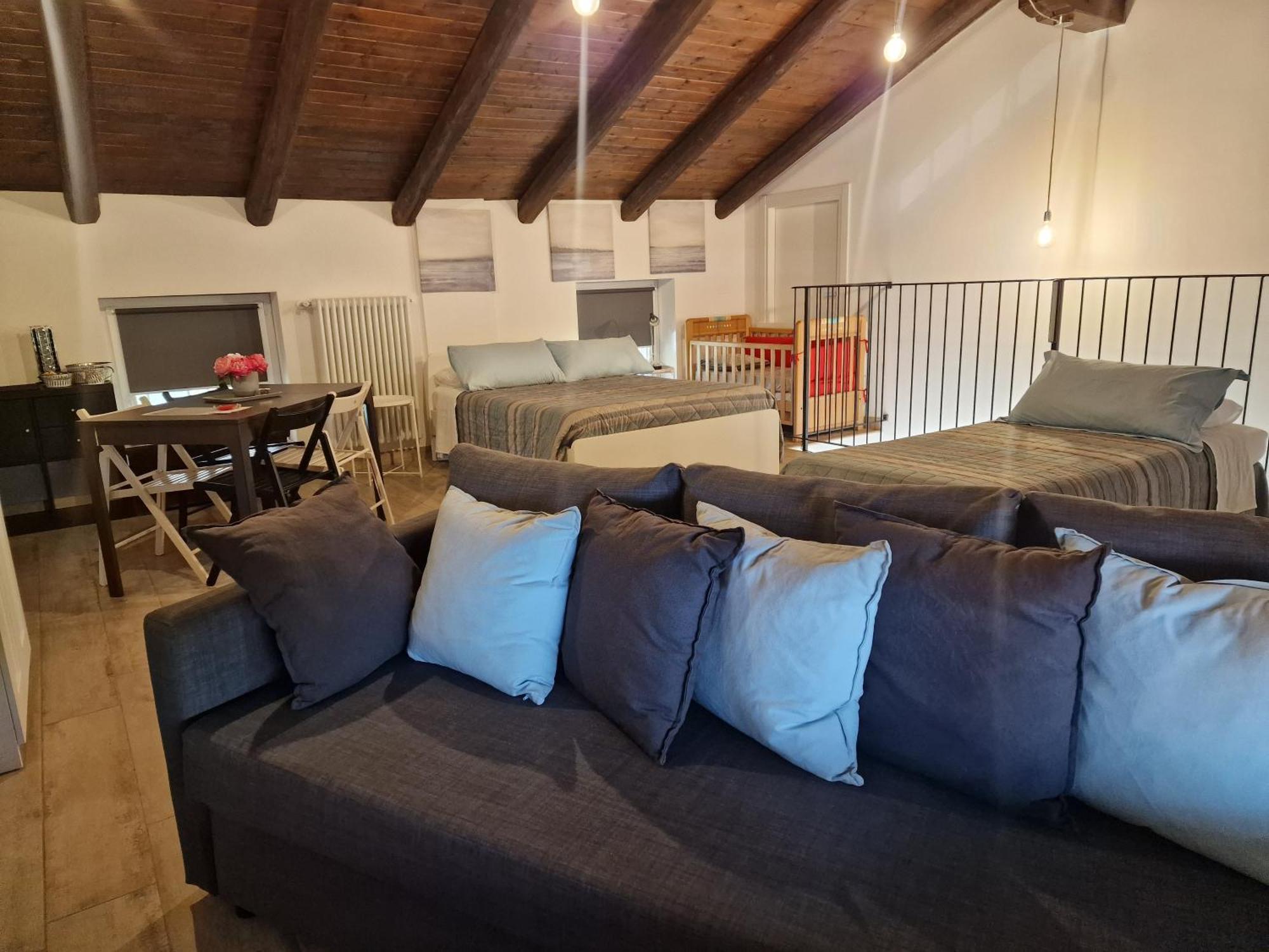 Bed and Breakfast La Tana Dei Corgi Moncrivello Exterior foto